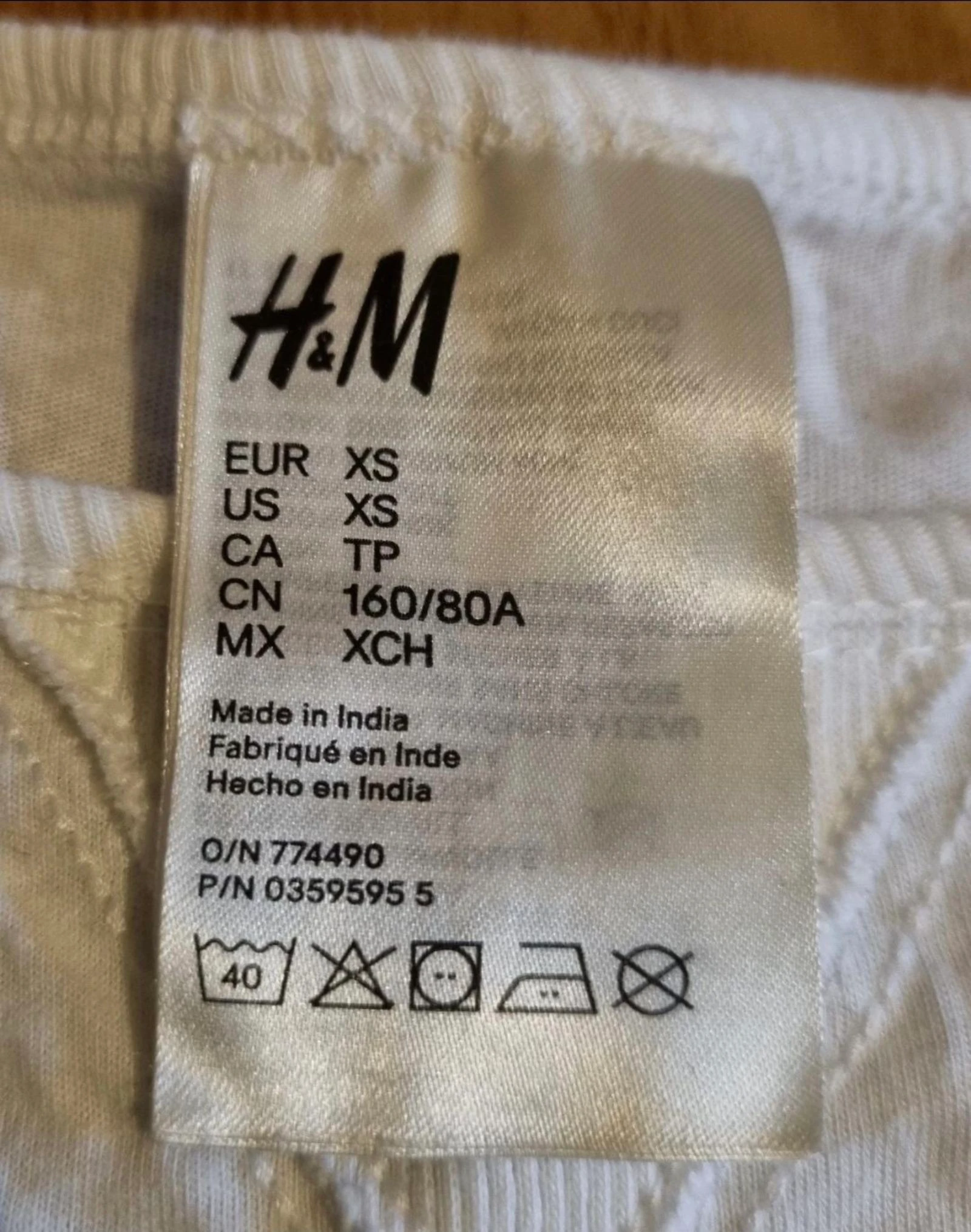 wit t-shirt met zwarte letters h&m maat 34 XS – photo 2